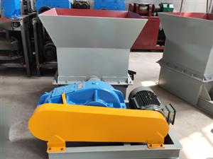 籠式粉碎機(jī)-籠式粉碎機(jī)廠(chǎng)